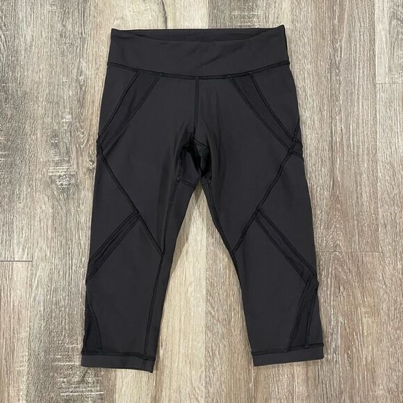 Lululemon Black Crop Leggings - Size: 4 - Picture 1 of 7